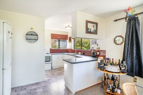 Photo of property in 96b Lord Street, Stokes Valley, Lower Hutt, 5019