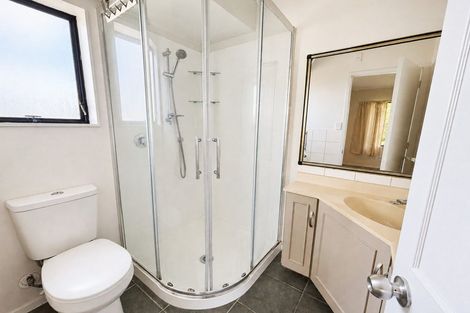 Photo of property in 3 Kadina Place, Botany Downs, Auckland, 2010