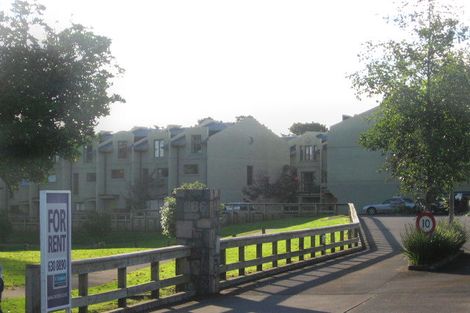 Photo of property in 2/266 Shirley Road, Papatoetoe, Auckland, 2025