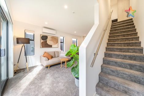 Photo of property in 2/11 Macky Street, Taita, Lower Hutt, 5011