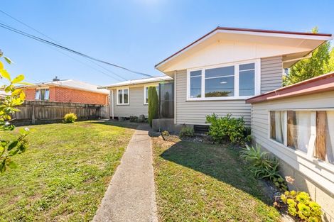Photo of property in 20 Totara Park Road, Clouston Park, Upper Hutt, 5018
