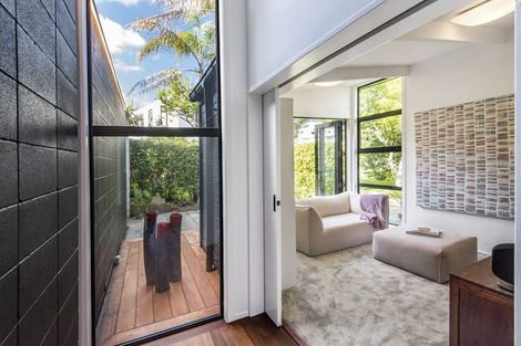 Photo of property in 12b Beaconsfield Street, Devonport, Auckland, 0624