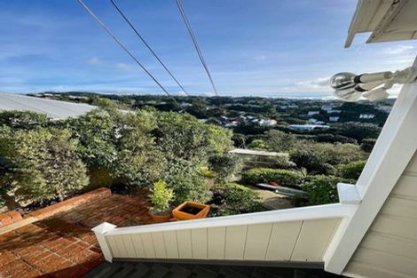 Photo of property in 45 Fairview Crescent, Kelburn, Wellington, 6012