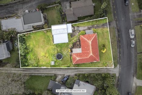 Photo of property in 22 Eastglen Road, Glen Eden, Auckland, 0602