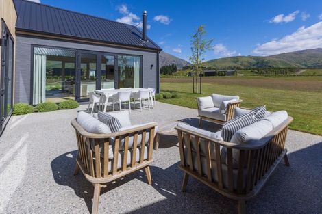 Photo of property in 77 Stone Drive, Cromwell, 9384