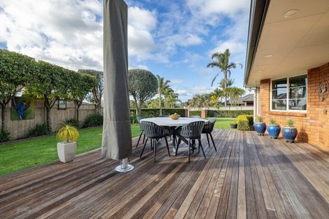 Photo of property in 123 Butcher Road, Pukekohe, 2120