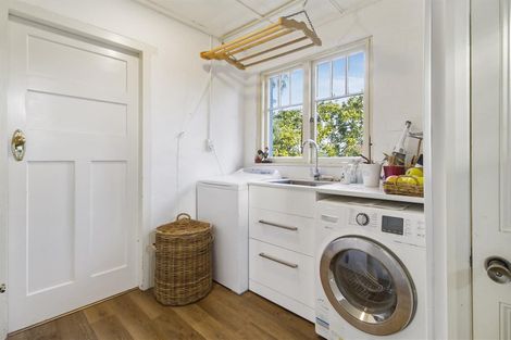 Photo of property in 17 Parsonage Road, Waimate, 7924