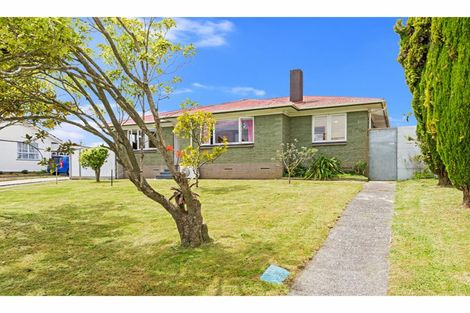 Photo of property in 51 Cargill Street, Papakura, 2110