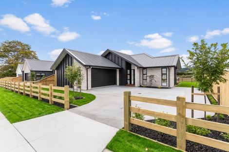 Photo of property in 4 Nau Mai Road, Clevedon, 2582