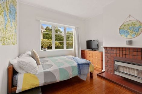 Photo of property in 25 Pirie Crescent, Moera, Lower Hutt, 5010