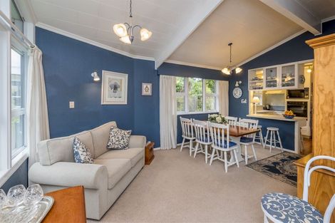 Photo of property in 16 Stuart Street, Levin, 5510