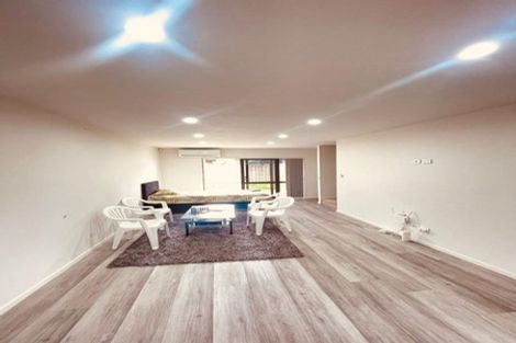 Photo of property in 4/2 Smiths Avenue, Papakura, 2110