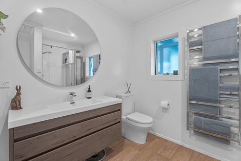 Photo of property in 1/18 Davita Place, Farm Cove, Auckland, 2012