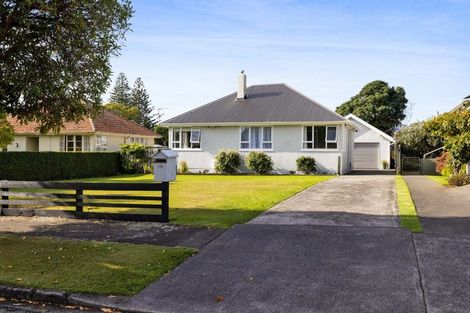 Photo of property in 16 Plympton Street, Brooklands, New Plymouth, 4310