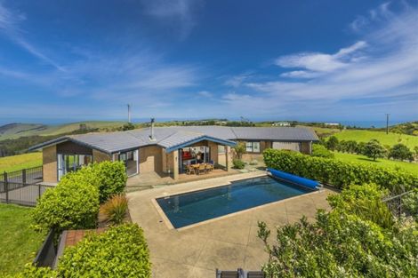 Photo of property in 113a Constable Road, Muriwai, Waimauku, 0881