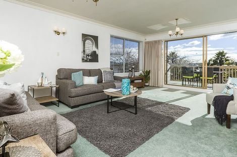 Photo of property in 1/47 Braemar Road, Rothesay Bay, Auckland, 0630