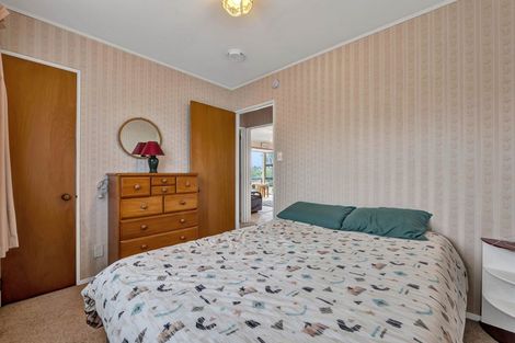 Photo of property in 11 Te Ngaere Place, Merrilands, New Plymouth, 4312