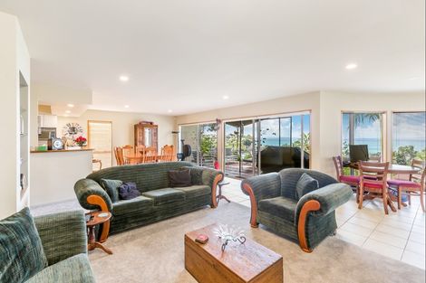 Photo of property in 1 Hurdlow Place, Manly, Whangaparaoa, 0930