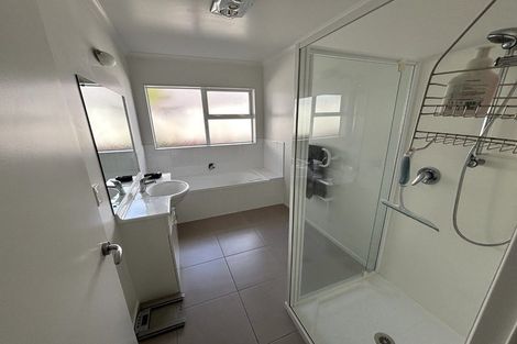 Photo of property in 6 Catlins Glen, Aotea, Porirua, 5024