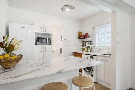 Photo of property in 114 Mountbatten Avenue, Hillcrest, Auckland, 0627