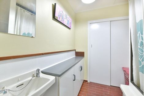 Photo of property in 5 Mayfair Crescent, Mairangi Bay, Auckland, 0630