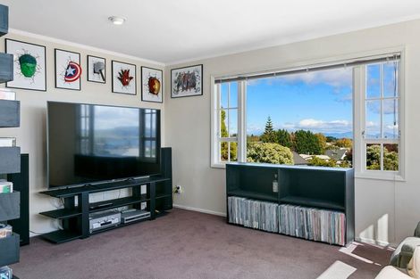 Photo of property in 3 Battersea Place, Richmond Heights, Taupo, 3330