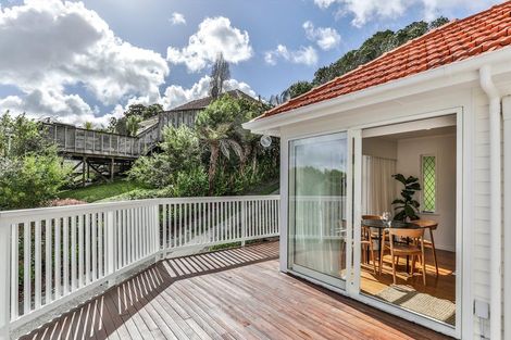 Photo of property in 257 Titirangi Road, Titirangi, Auckland, 0604