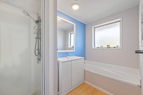 Photo of property in 1/6 Cam Place, Harewood, Christchurch, 8051