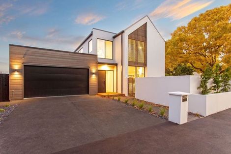 Photo of property in 17a Kirkwood Avenue, Upper Riccarton, Christchurch, 8041