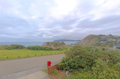Photo of property in 17 Terrace Road, Titahi Bay, Porirua, 5022