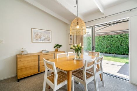 Photo of property in 1/52 Norwood Road, Bayswater, Auckland, 0622