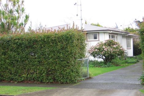 Photo of property in 19 Galway Avenue, Hokowhitu, Palmerston North, 4410