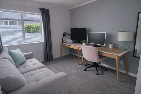 Photo of property in 964a Tremaine Avenue, Roslyn, Palmerston North, 4414