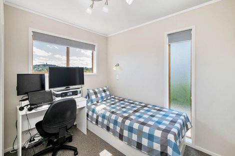Photo of property in 1/14 Thelma Crescent, Torbay, Auckland, 0630