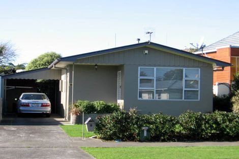 Photo of property in 91 Wikiriwhi Crescent, Awapuni, Palmerston North, 4412