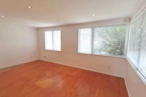 Photo of property in 16 Jamaica Place, Blockhouse Bay, Auckland, 0600