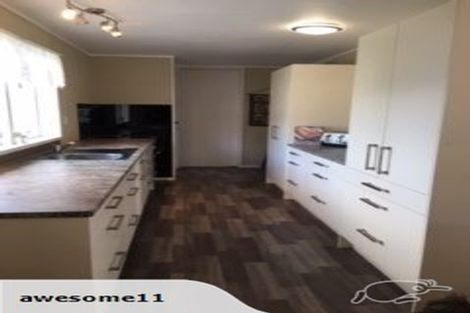 Photo of property in 11 Skelton Crescent, Paparoa, 0571