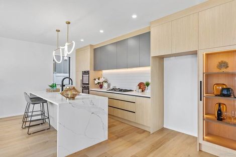 Photo of property in 8a Ringwood Street, Torbay, Auckland, 0630