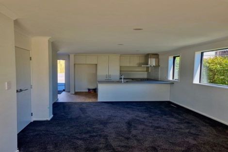 Photo of property in 30 Ranui Avenue, Ranui, Auckland, 0612