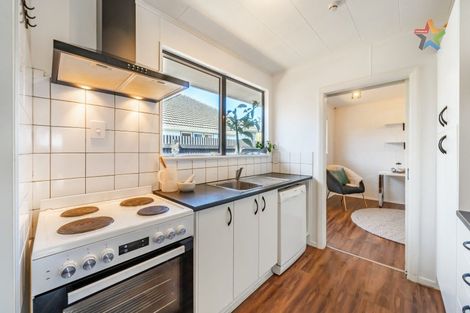 Photo of property in 2/43 Leighton Avenue, Waiwhetu, Lower Hutt, 5010