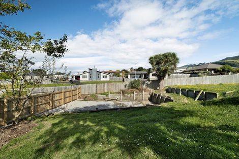 Photo of property in 28 Glendermid Close, Sawyers Bay, Port Chalmers, 9023