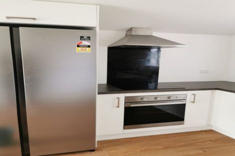 Photo of property in 92b Kelburn Parade, Kelburn, Wellington, 6012