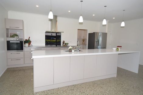 Photo of property in 4 Avalanche Place, Wanaka, 9305