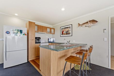 Photo of property in 12 Rishworth Avenue, Stanmore Bay, Whangaparaoa, 0932