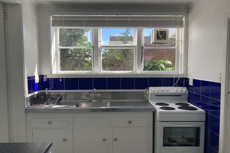 Photo of property in 7a Hawker Street, Mount Victoria, Wellington, 6011