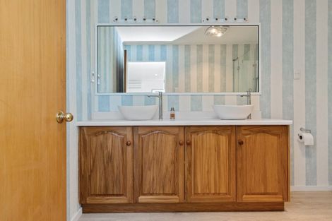 Photo of property in 6 Nilgiri Road, Poraiti, Napier, 4182