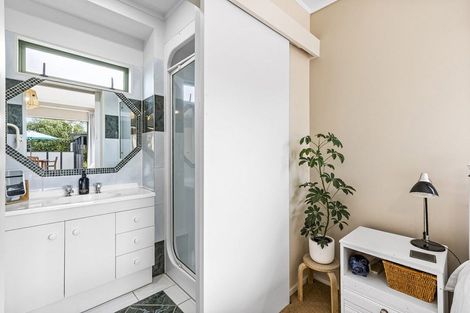 Photo of property in 4 Farnell Place, Gulf Harbour, Whangaparaoa, 0930