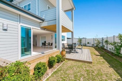 Photo of property in 1 Tuangi Way, Papamoa Beach, Papamoa, 3118