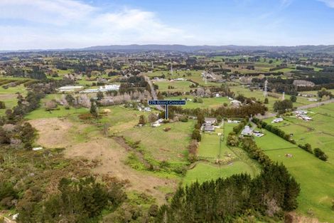 Photo of property in 276 Boord Crescent, Kumeu, 0891