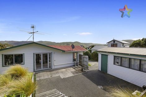 Photo of property in 15 Mossburn Grove, Kelson, Lower Hutt, 5010